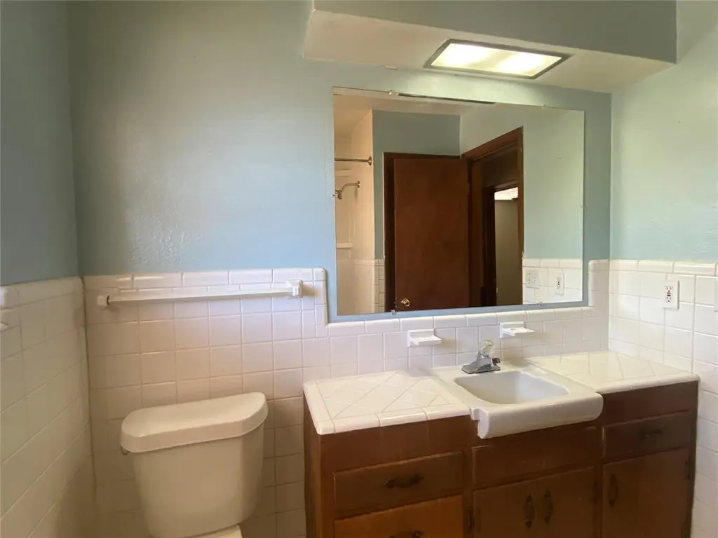 Photo 11 — 6809 NW 25th Street, Bethany, OK 73008