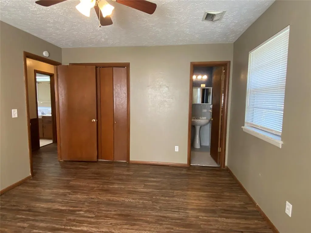 Photo 14 — 6809 NW 25th Street, Bethany, OK 73008