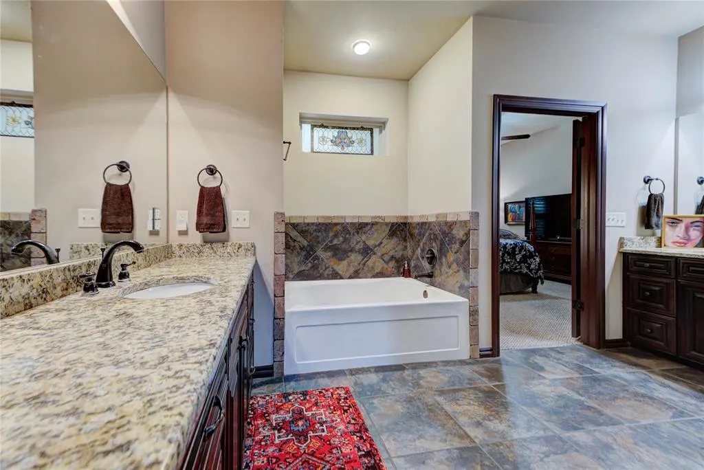 Photo 36 — 13009 Jasmine Lane, Oklahoma City, OK 73142