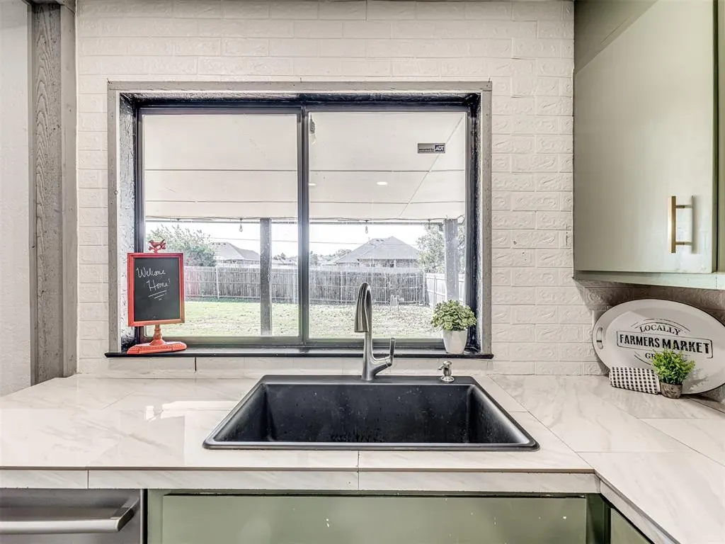 Photo 3 — 8805 Dena Lane, Oklahoma City, OK 73132