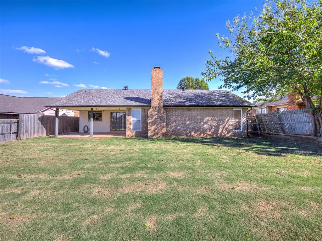 Photo 5 — 8805 Dena Lane, Oklahoma City, OK 73132