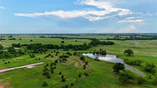 Photo 3 — 12 W Industrial Road, Guthrie, OK 73044