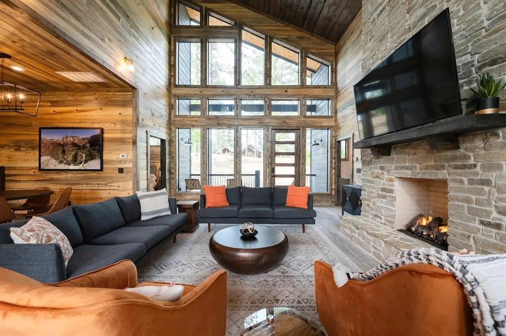 Photo 5 — 413 W Eagle Mountain Trail, Broken Bow, OK 74728
