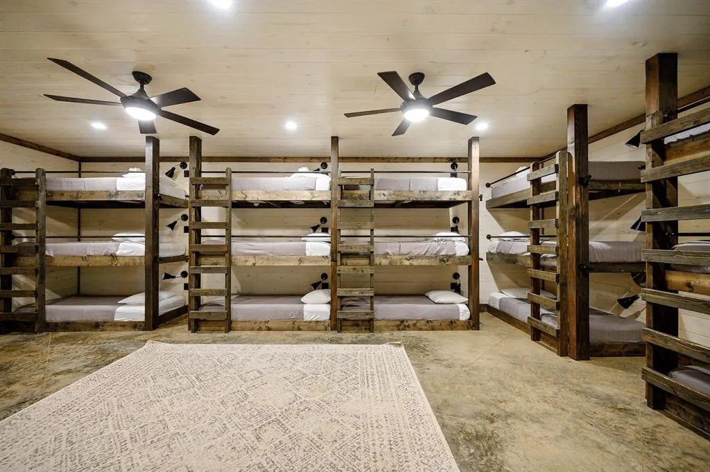 Photo 21 — 413 W Eagle Mountain Trail, Broken Bow, OK 74728