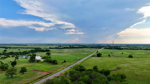 Photo 7 — 13 W Industrial Road, Guthrie, OK 73044