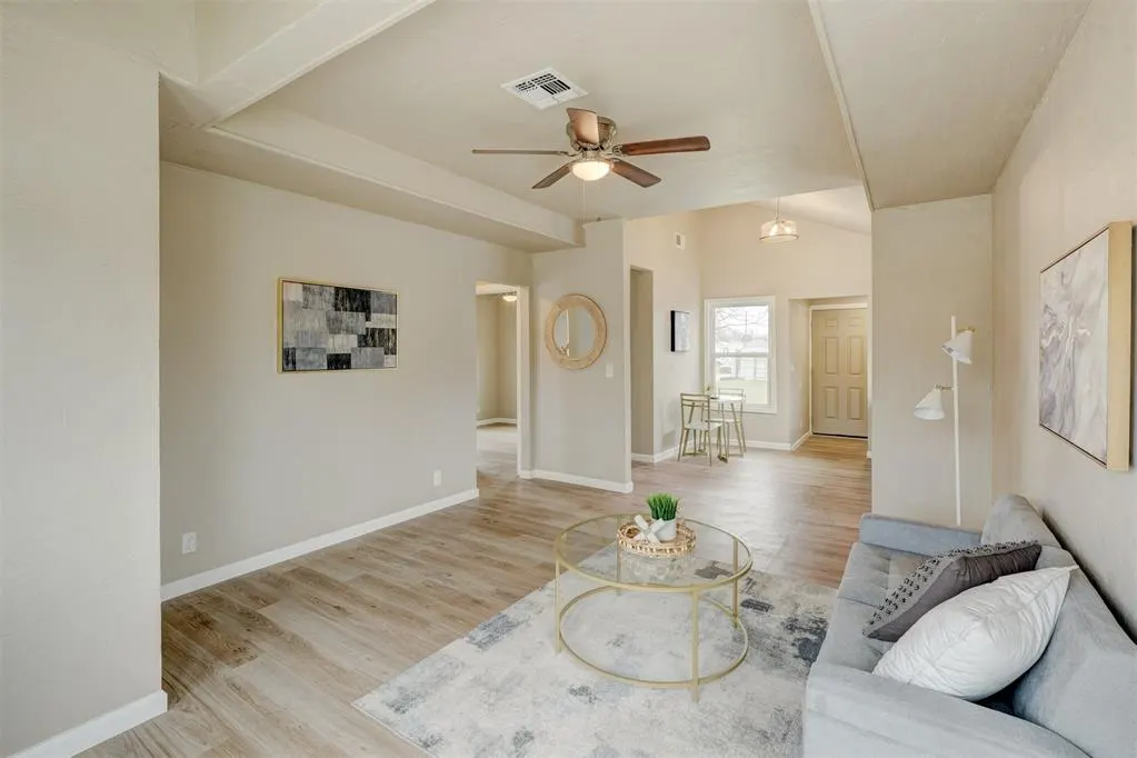 Photo 8 — 7000 NW 48th Street, Bethany, OK 73008