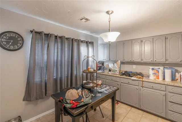 Photo 7 — 3815 NW 14th Street, Oklahoma City, OK 73107