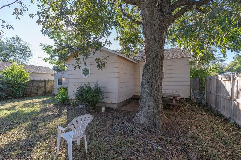 Photo 22 — 3815 NW 14th Street, Oklahoma City, OK 73107