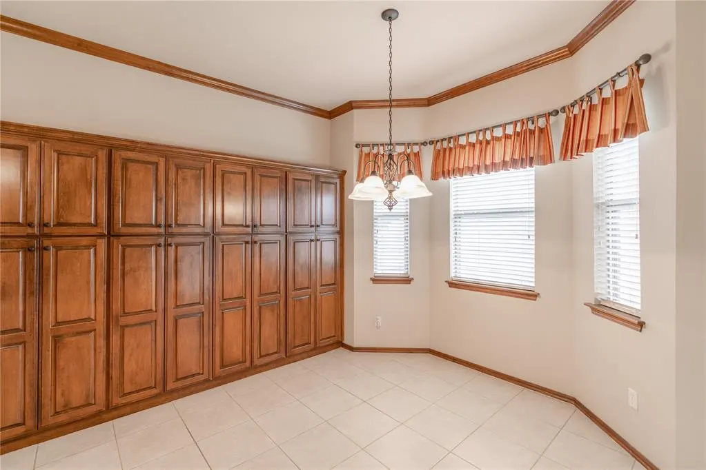 Photo 15 — 333 E Mobile Terrace, Mustang, OK 73064