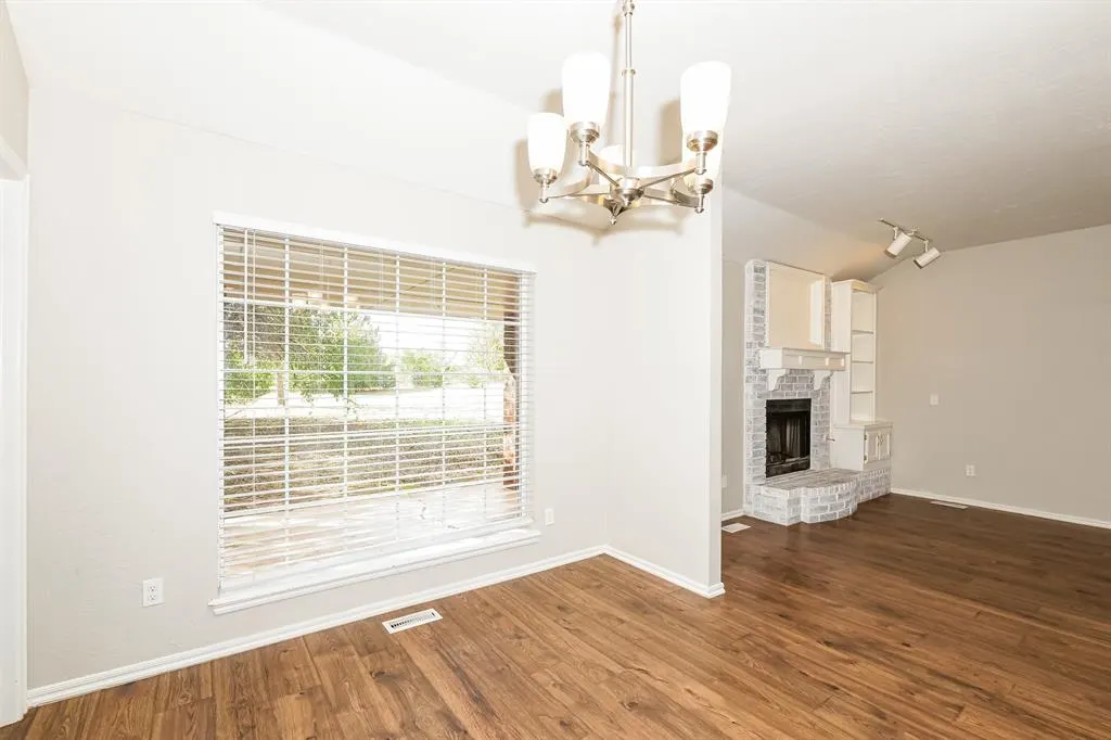 Photo 4 — 703 Badger Street, Piedmont, OK 73078