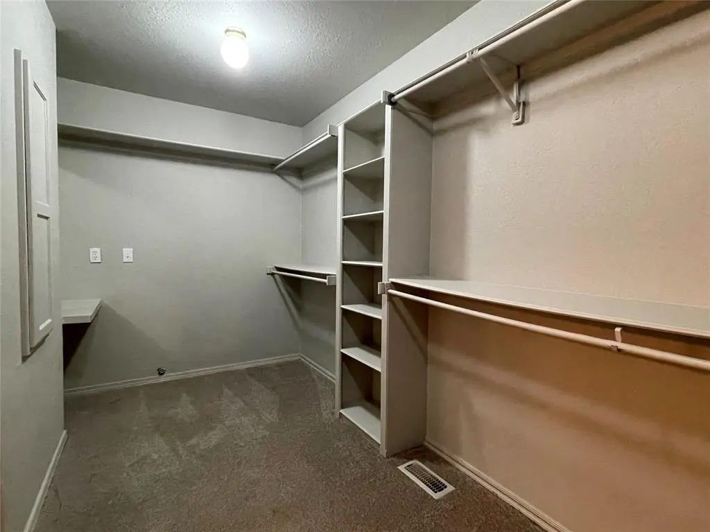 Photo 10 — 703 Badger Street, Piedmont, OK 73078