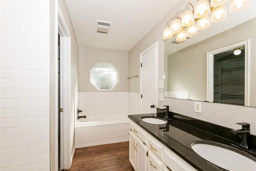 Photo 13 — 703 Badger Street, Piedmont, OK 73078