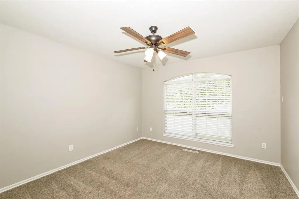 Photo 14 — 703 Badger Street, Piedmont, OK 73078