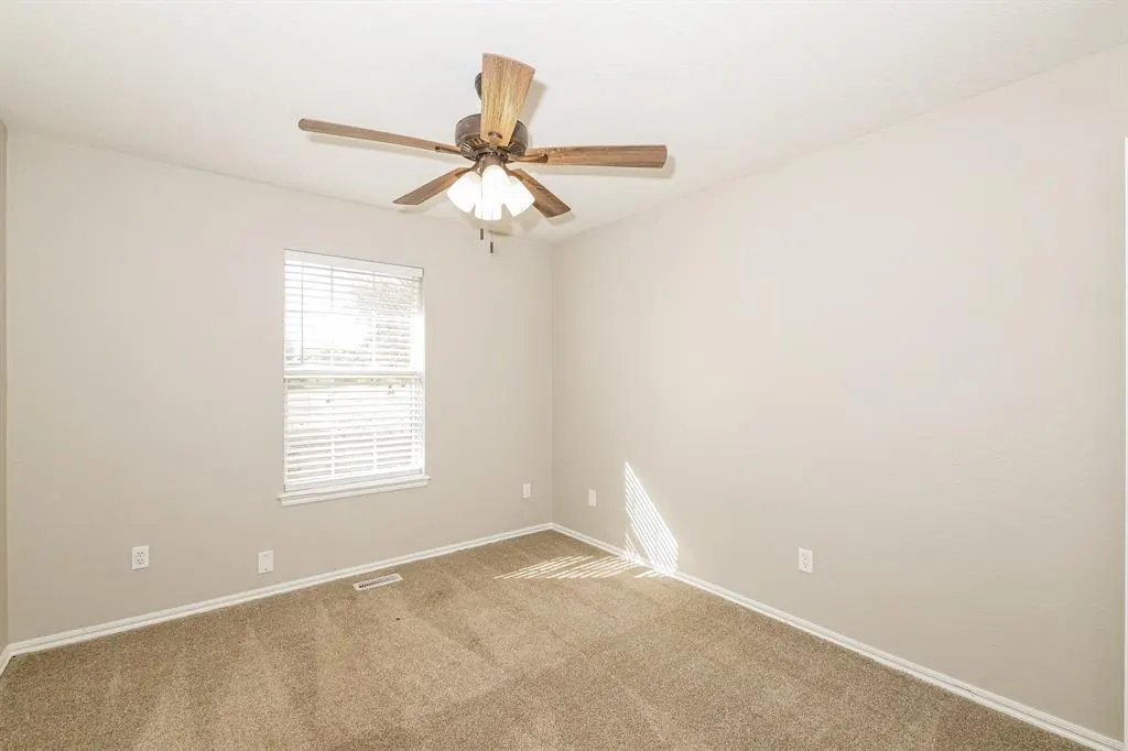 Photo 15 — 703 Badger Street, Piedmont, OK 73078