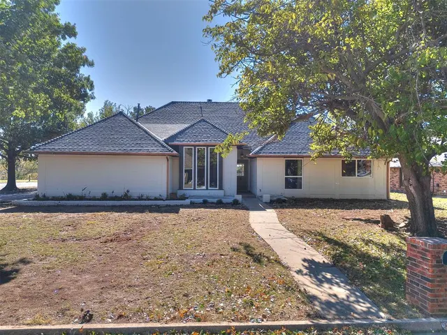 Photo 2 — 4200 Rankin Road, Oklahoma City, OK 73120