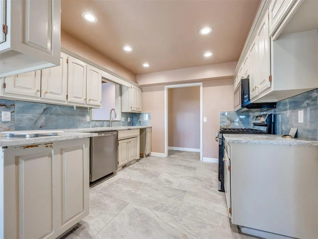 Photo 14 — 4200 Rankin Road, Oklahoma City, OK 73120