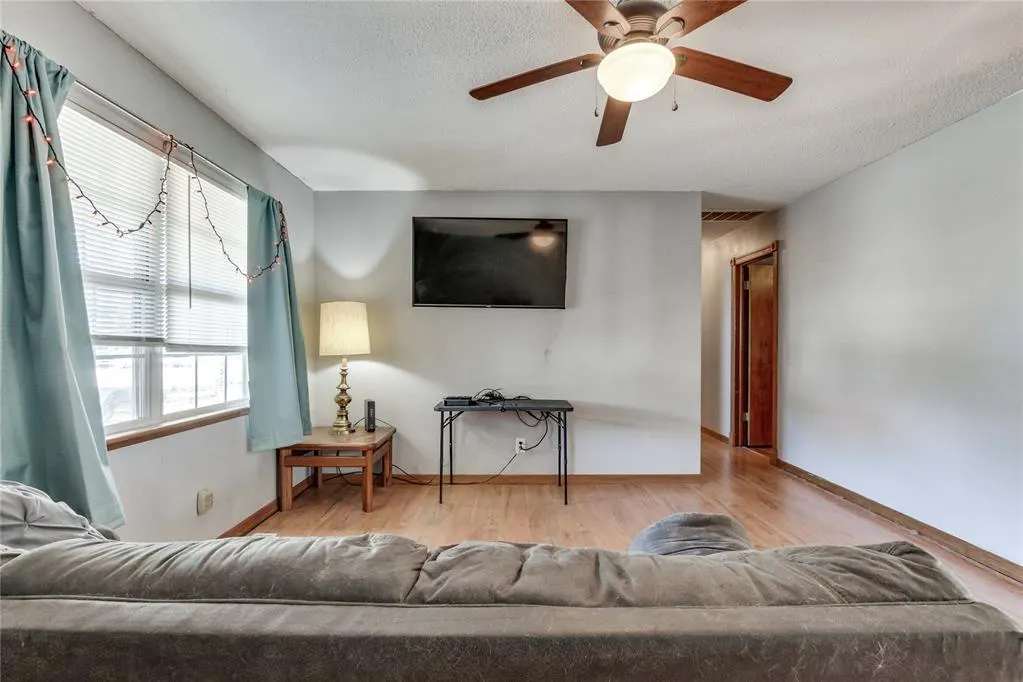 Photo 4 — 314 E Locust Street, Tecumseh, OK 74873