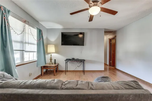 Photo 4 — 314 E Locust Street, Tecumseh, OK 74873