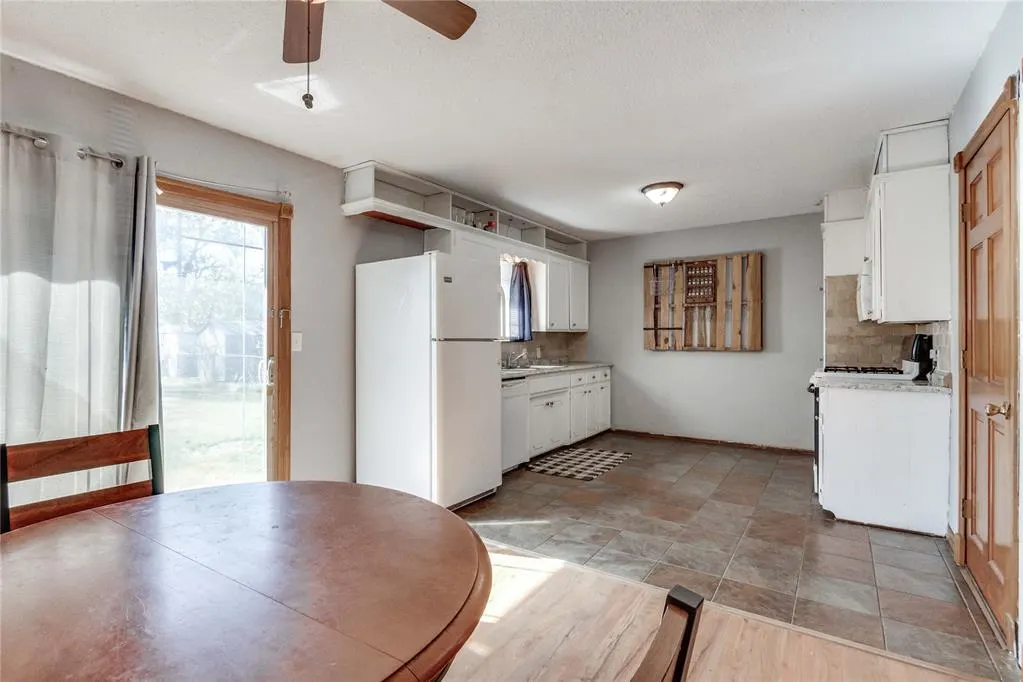 Photo 10 — 314 E Locust Street, Tecumseh, OK 74873