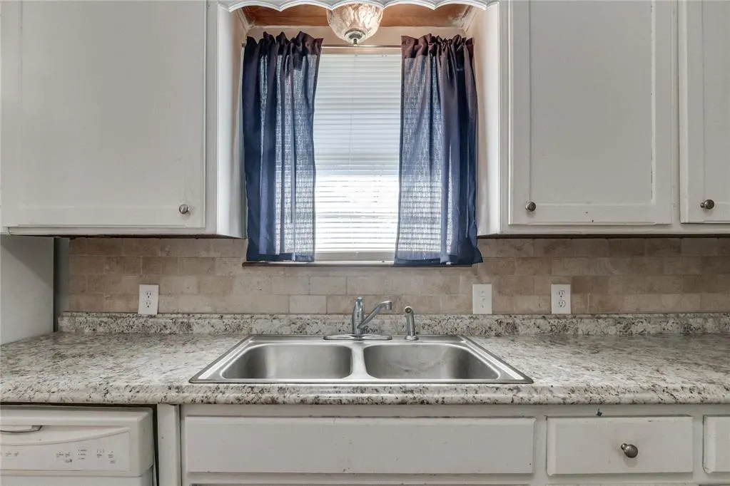 Photo 16 — 314 E Locust Street, Tecumseh, OK 74873