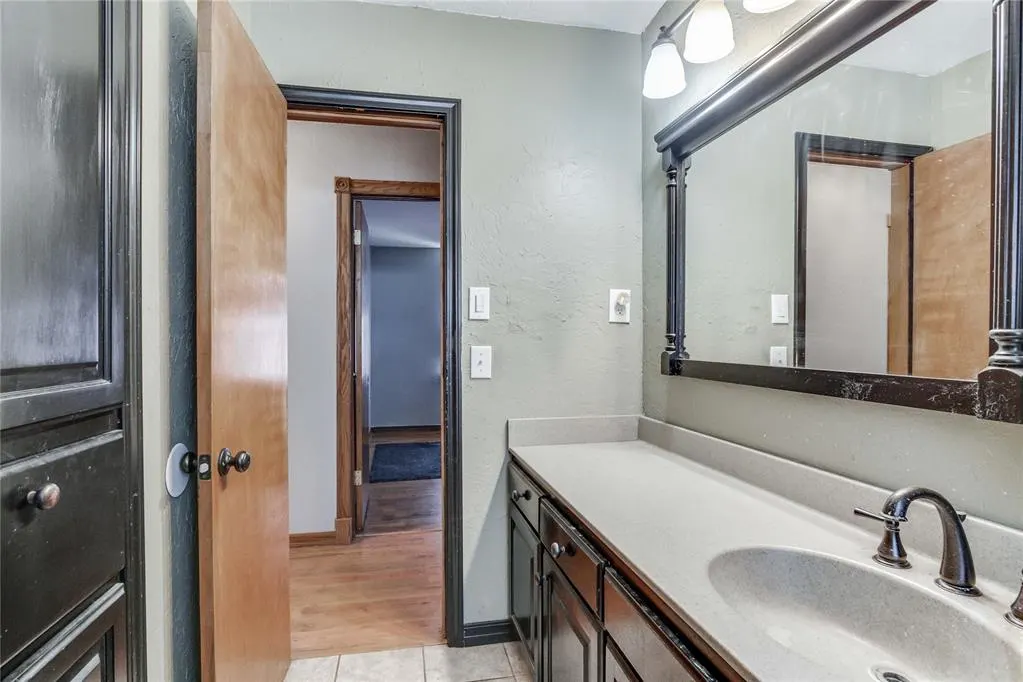 Photo 22 — 314 E Locust Street, Tecumseh, OK 74873