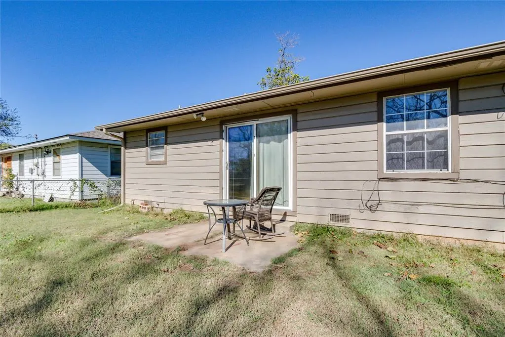 Photo 38 — 314 E Locust Street, Tecumseh, OK 74873