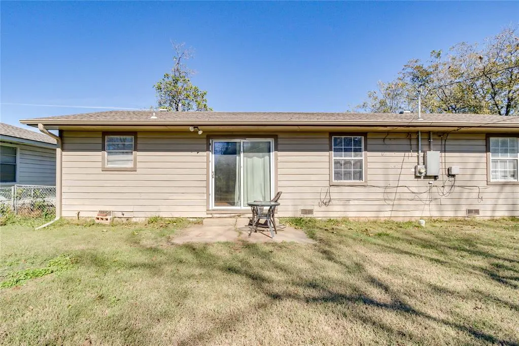 Photo 39 — 314 E Locust Street, Tecumseh, OK 74873