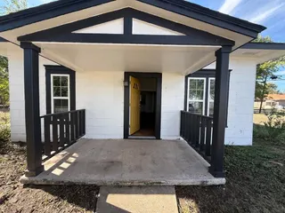 Sold home at 105 S Magnolia Street