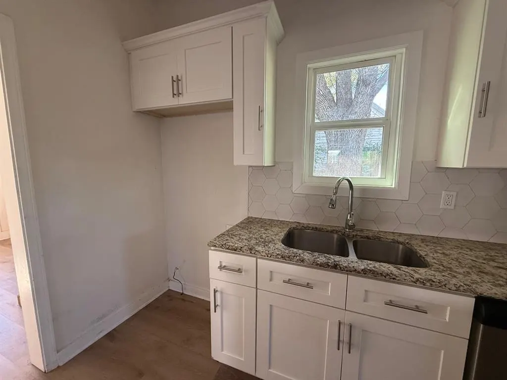 Photo 10 — 105 S Magnolia Street, Crescent, OK 73028