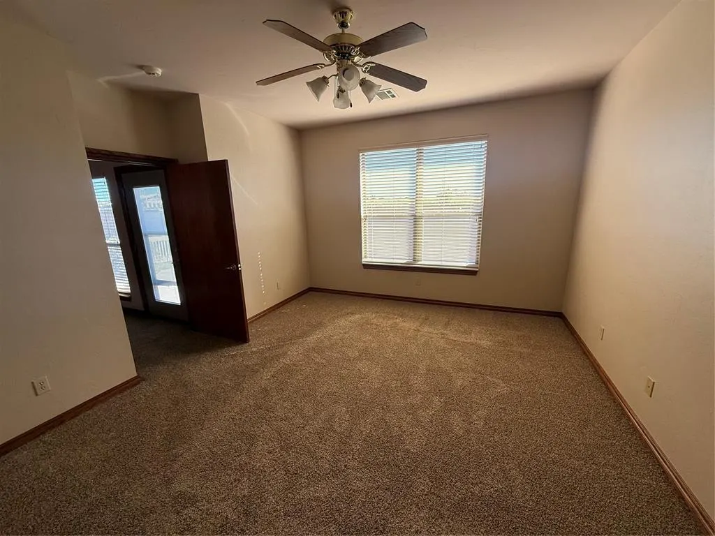 Photo 12 — 9220 Roadrunner Avenue, Oklahoma City, OK 73139