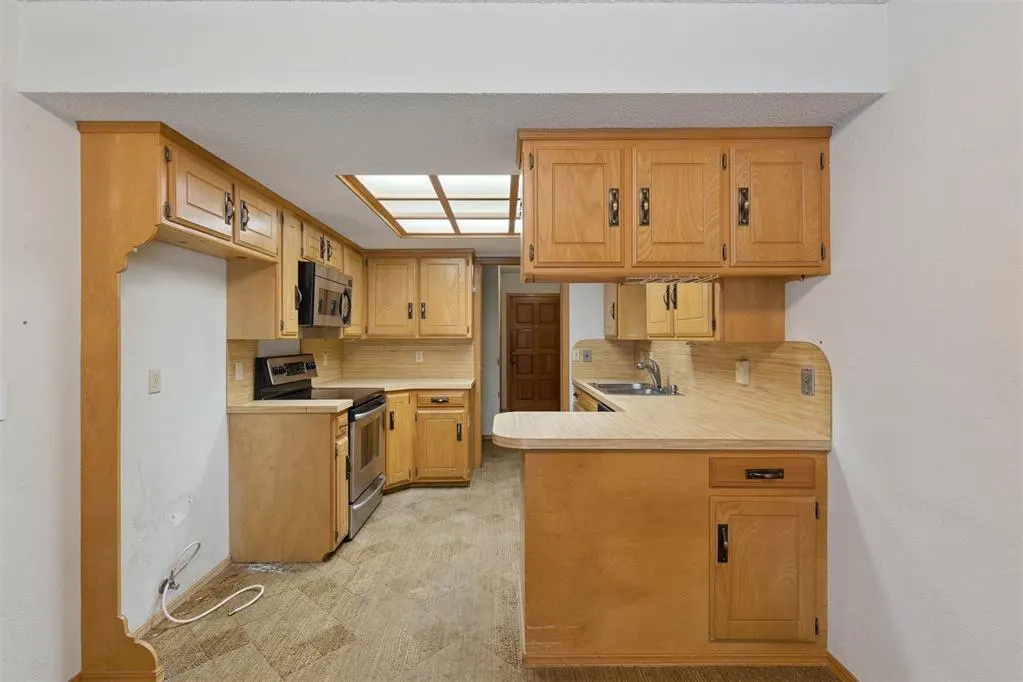 Photo 9 — 506 Garland Court, Norman, OK 73072