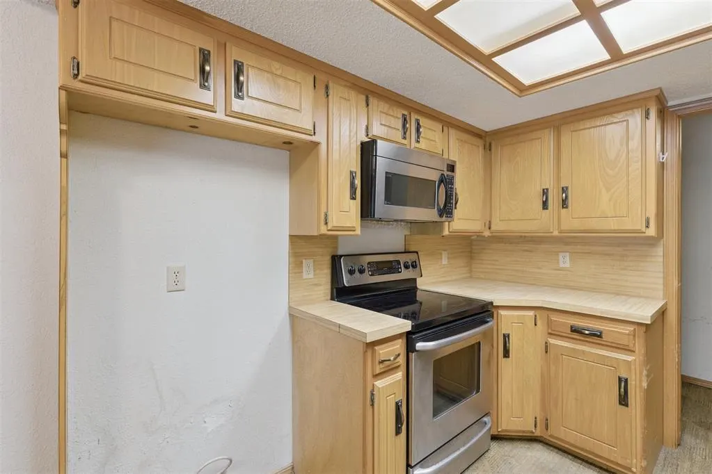 Photo 10 — 506 Garland Court, Norman, OK 73072