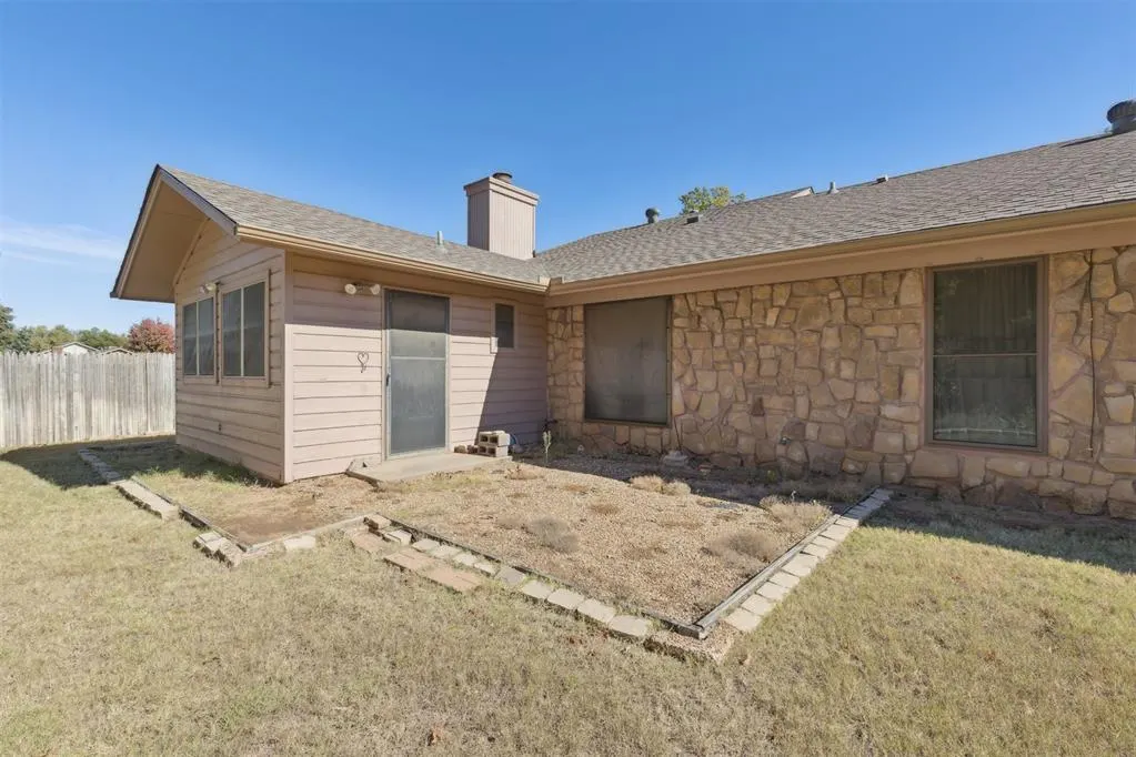 Photo 35 — 506 Garland Court, Norman, OK 73072