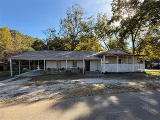 Sold home at 311 W 5th Street