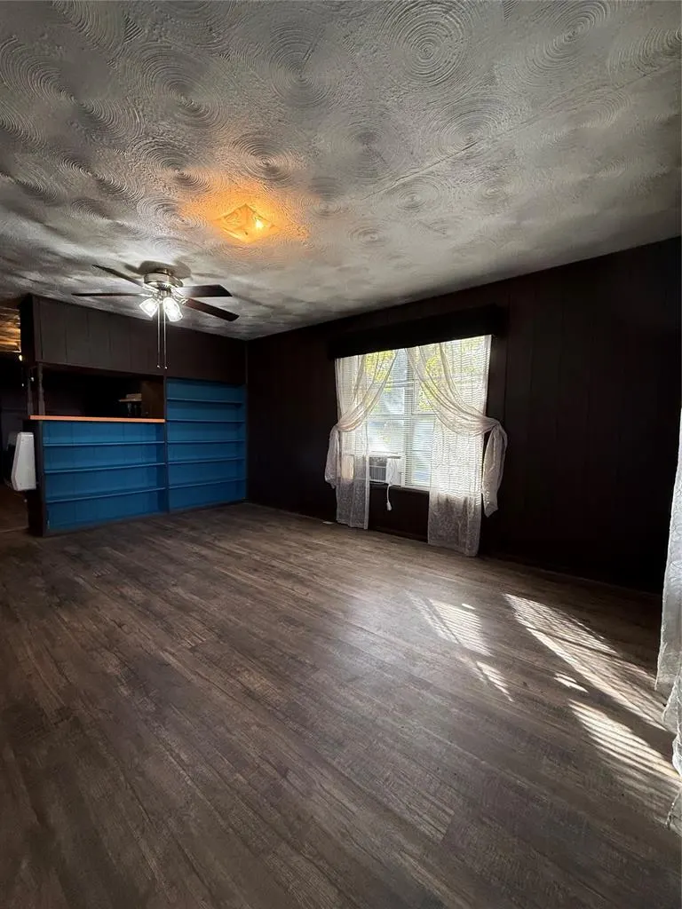 Photo 8 — 311 W 5th Street, Broken Bow, OK 74728