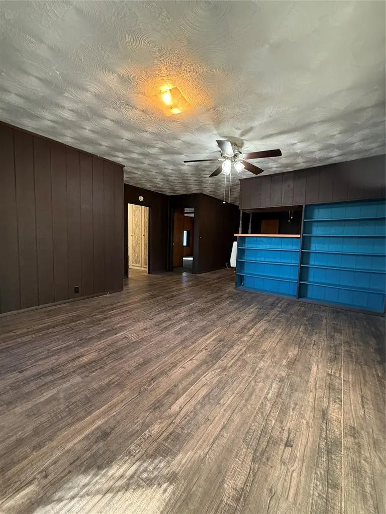 Photo 9 — 311 W 5th Street, Broken Bow, OK 74728