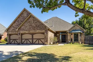Sold home at 1909 Brooke Court