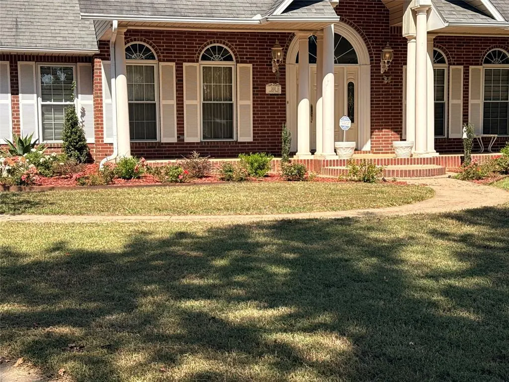 Photo 6 — 302 W Airport Road, Broken Bow, OK 74728