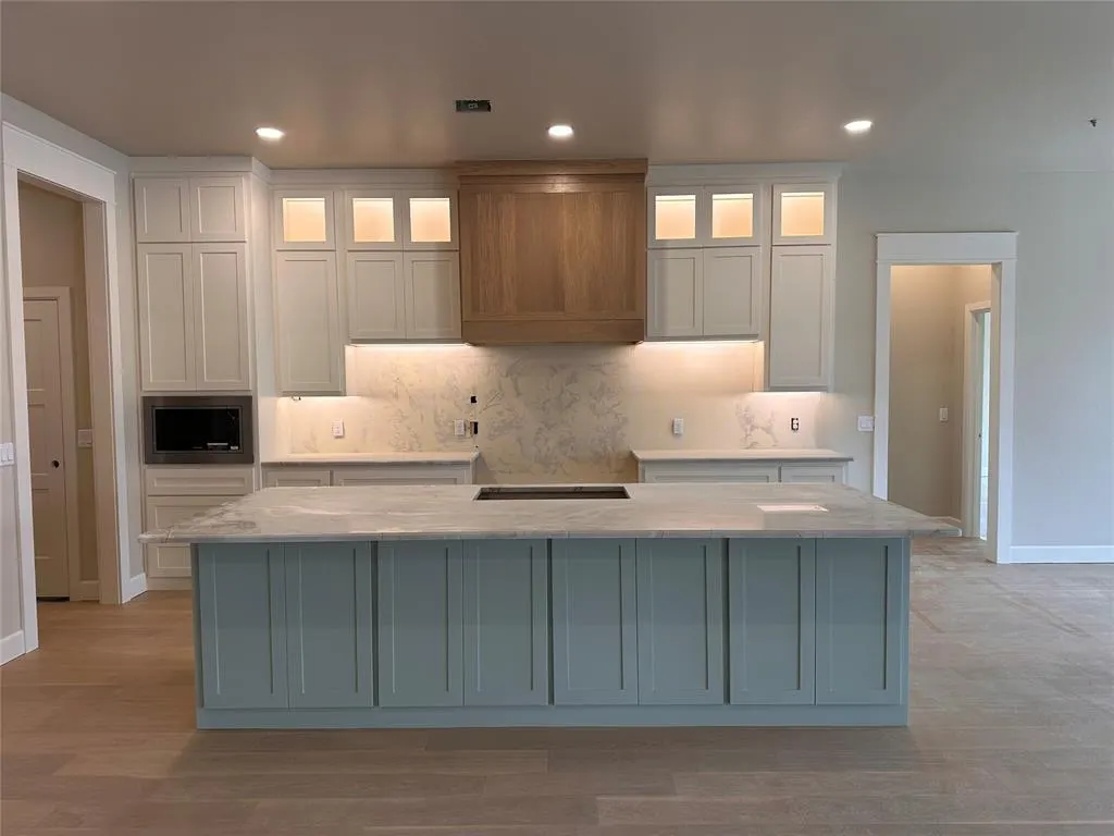 Photo 3 — 4304 Ravenscourt Lane, Norman, OK 73072