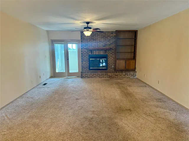 Photo 5 — 1004 Scissortail Drive, Clinton, OK 73601