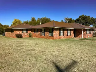 Sold home at 807 W Colorado Avenue