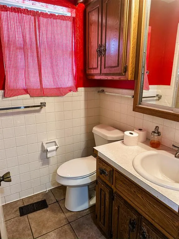Photo 6 — 807 W Colorado Avenue, Anadarko, OK 73005