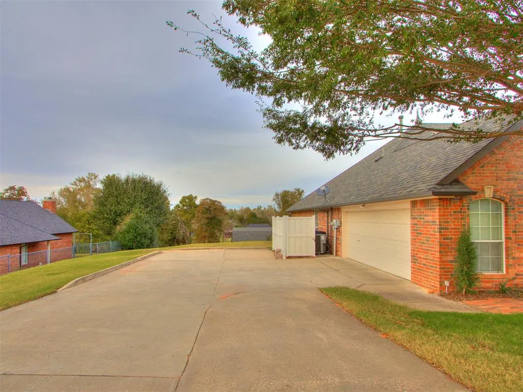 Photo 4 — 10829 SE 51st Street, Oklahoma City, OK 73150