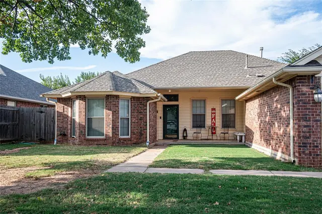 Photo 2 — 6605 NW 134th Street, Oklahoma City, OK 73142