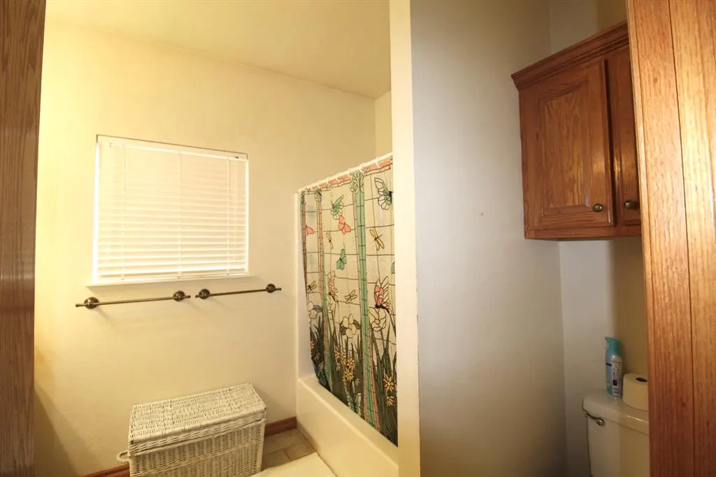 Photo 7 — 131 W Cool Springs Road, Rush Springs, OK 73082