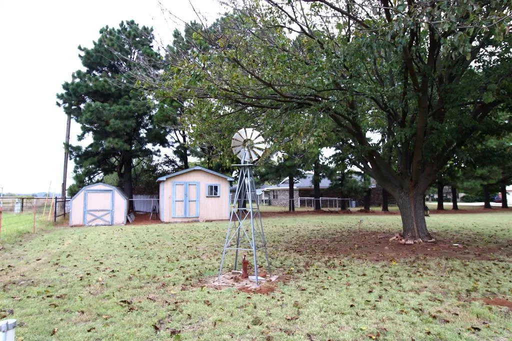 Photo 13 — 131 W Cool Springs Road, Rush Springs, OK 73082