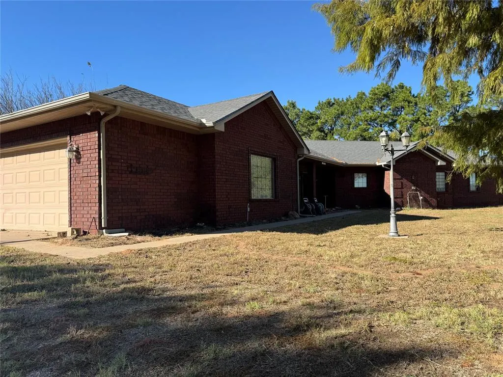 Photo 32 — 131 W Cool Springs Road, Rush Springs, OK 73082