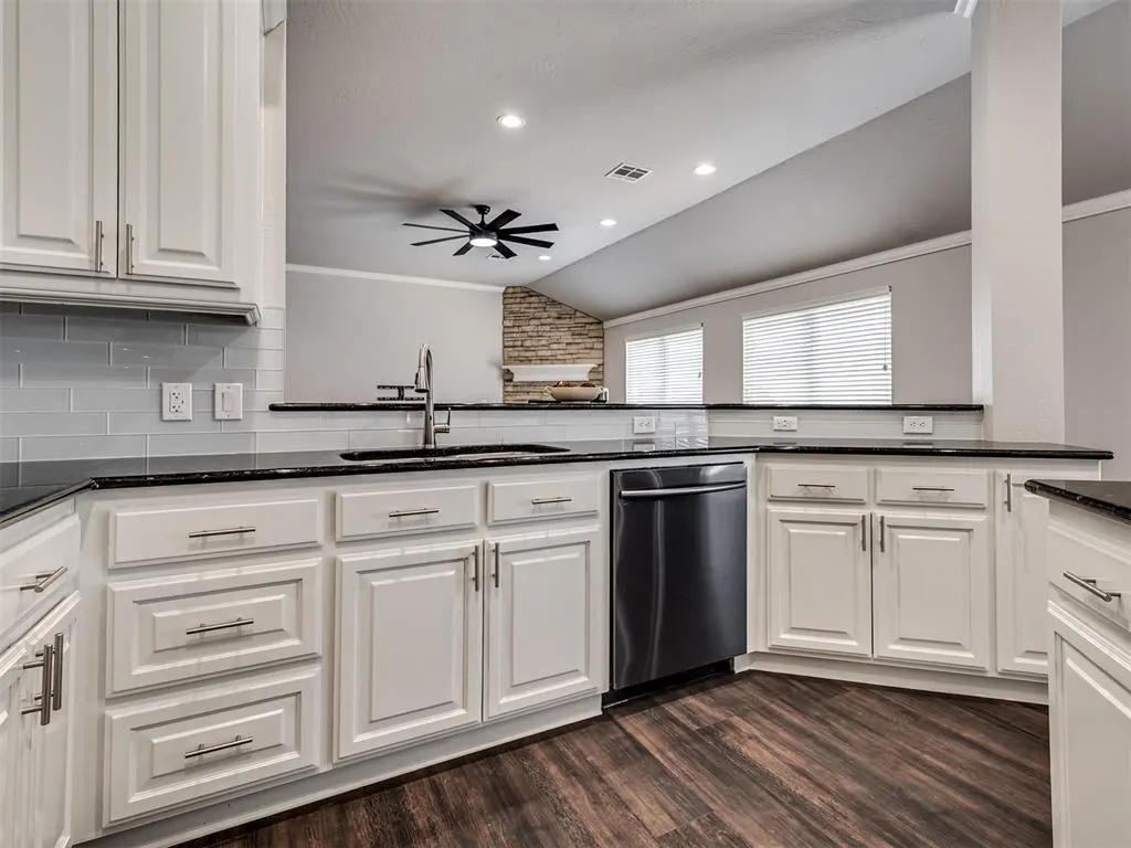 Photo 14 — 2717 SW 141st Street, Oklahoma City, OK 73170