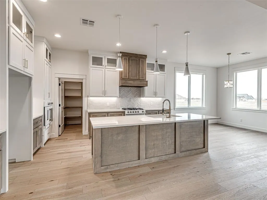 Photo 9 — 7630 NE Hawk Drive, Piedmont, OK 73078