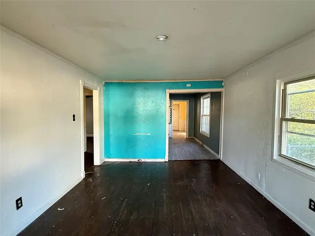 Photo 2 — 811 W 7th Street, Ada, OK 74820